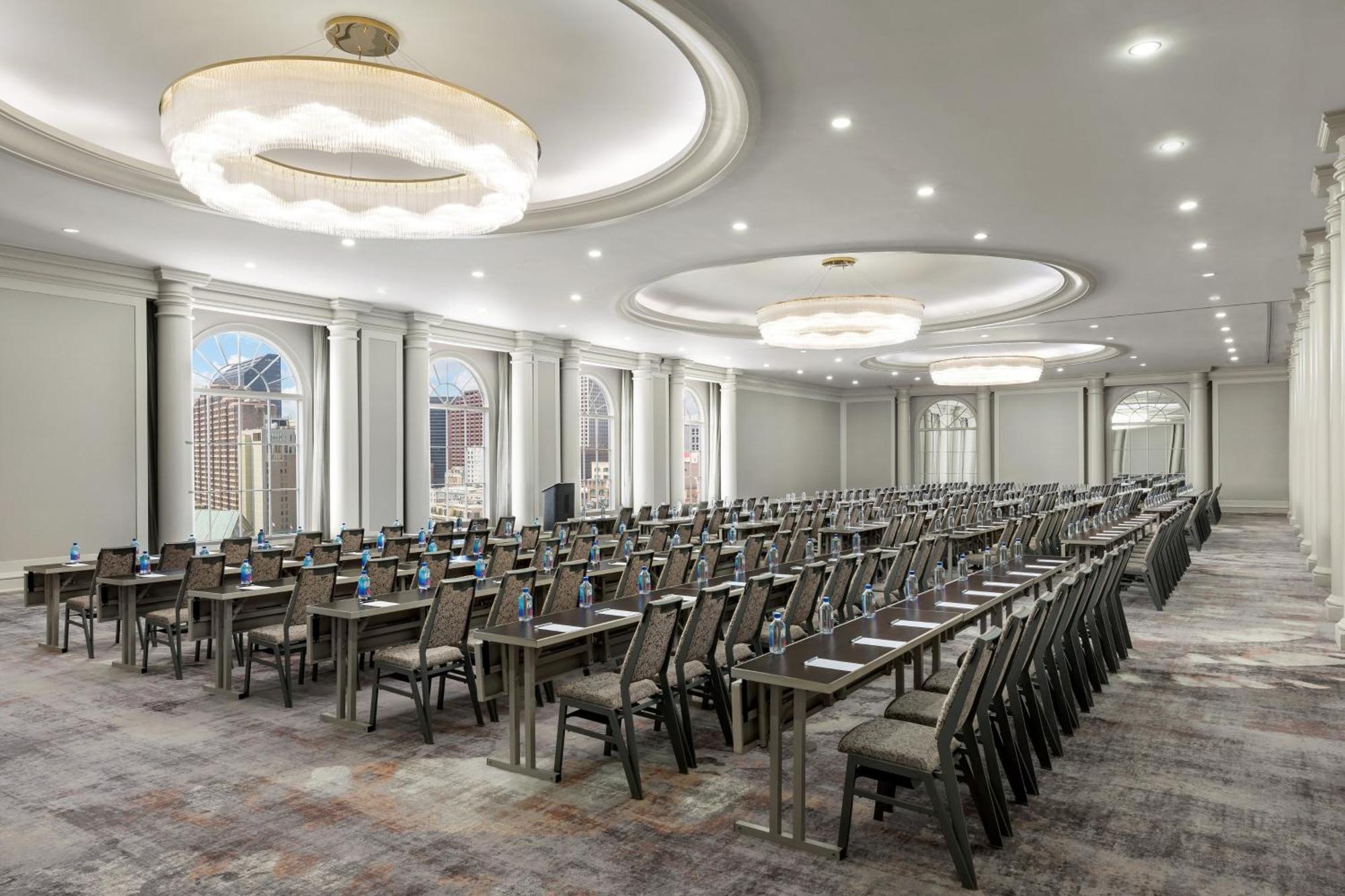 The Westin New Orleans Hotel Exterior photo