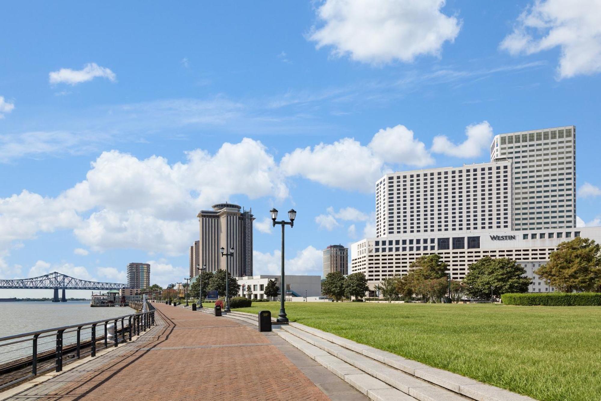The Westin New Orleans Hotel Exterior photo